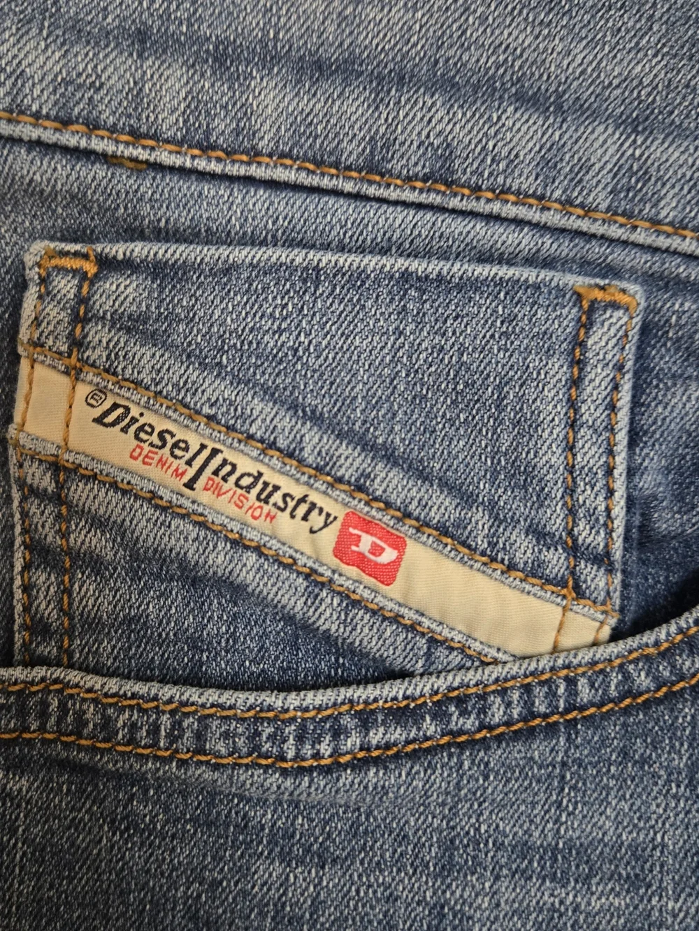 NWT Diesel 2005 D-Fining Jeans Men W33 L32 Regular Fit Tapered Blue Denim Stretc